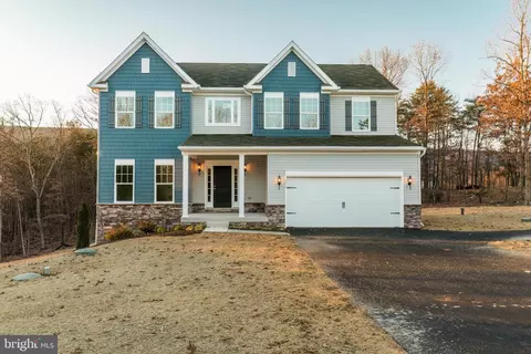177 Cielo Ln, Berkeley Springs, WV 25411
