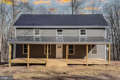 134 Freedom Ln, Hedgesville, WV 25427