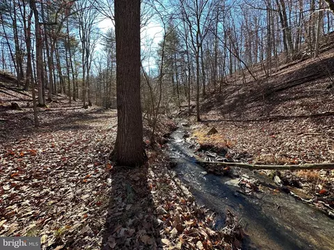 55 Cedar Run, Great Cacapon, WV 25422