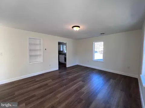 38 Biser St, Berkeley Springs, WV 25411 photo 8