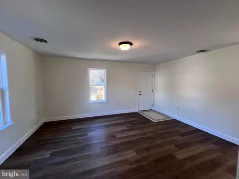 38 Biser St, Berkeley Springs, WV 25411 photo 9