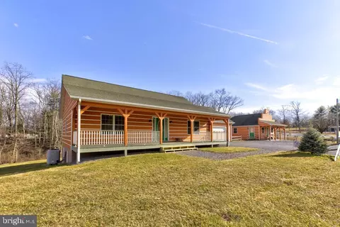 26 Clone Run Rd, Hedgesville, WV 25427
