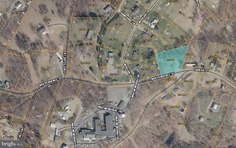 741 Independence St, Berkeley Springs, WV 25411