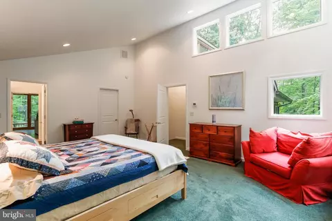 Bedroom - 18 Whipporwill Ct, Berkeley Springs, WV 25411 photo 3 of 13