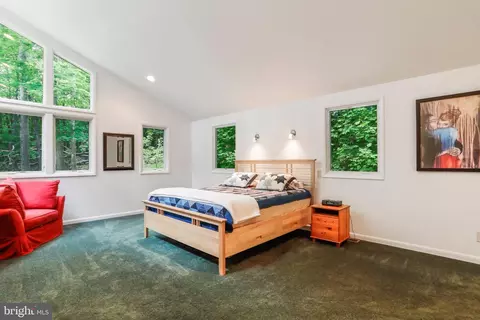 Bedroom - 18 Whipporwill Ct, Berkeley Springs, WV 25411 photo 4 of 13
