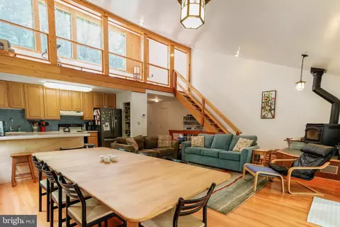 Kitchen - 18 Whipporwill Ct, Berkeley Springs, WV 25411 photo 5 of 5