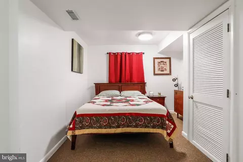 Bedroom - 18 Whipporwill Ct, Berkeley Springs, WV 25411 photo 11 of 13