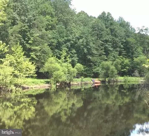 Oak Hill Road, Berkeley Springs, WV 25411