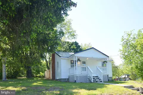 67 Berryville Cir, Berkeley Springs, WV 25411