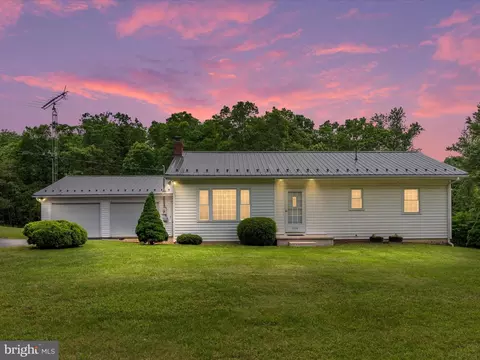 6334 Cherry Run Rd, Hedgesville, WV 25427