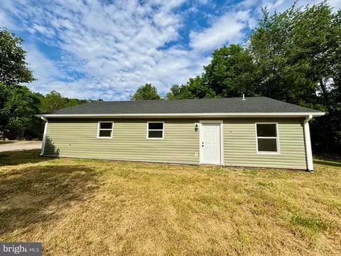 80 Grapevine Ln, Hedgesville, WV 25427