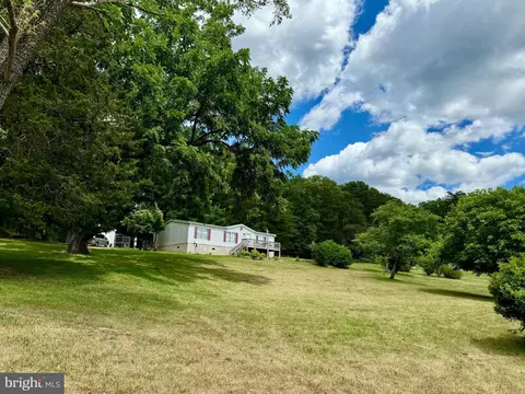 3815 Orleans Rd, Great Cacapon, WV 25422
