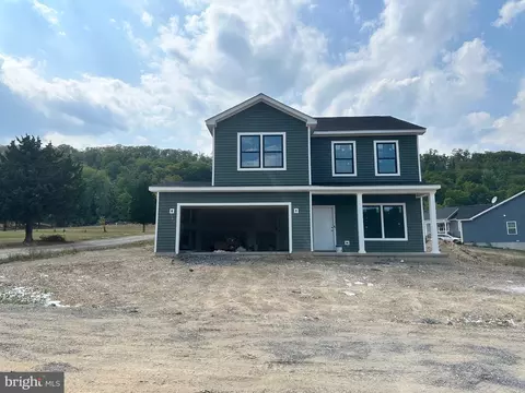 10 Dee Dee Ct, Berkeley Springs, WV 25411