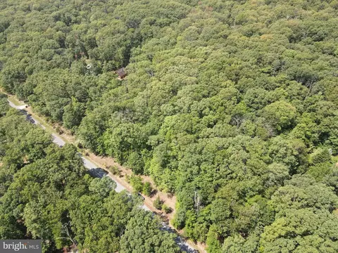 Honey Locust Lane, Great Cacapon, WV 25422
