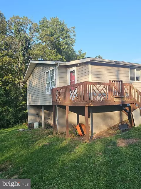 521 Trapper Ridge Ln, Hedgesville, WV 25427
