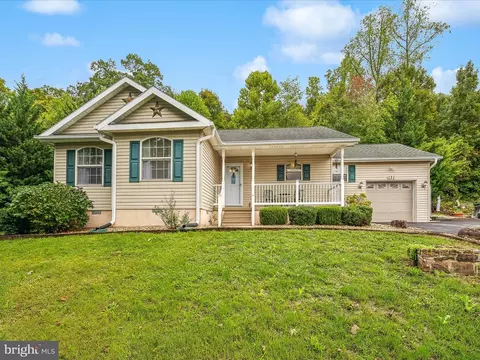 171 Southridge Dr, Berkeley Springs, WV 25411