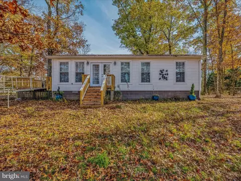 2635 Cacapon Rd, Berkeley Springs, WV 25411