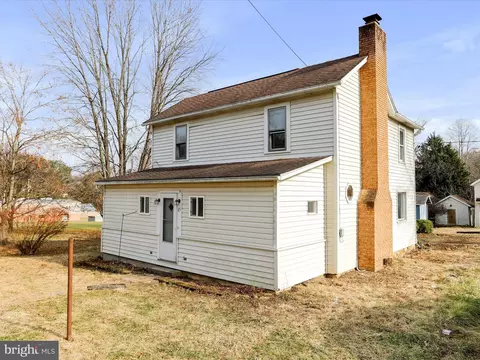 15 Zacharys Way, Great Cacapon, WV 25422