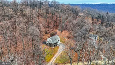 785 Maverick Trl, Hedgesville, WV 25427