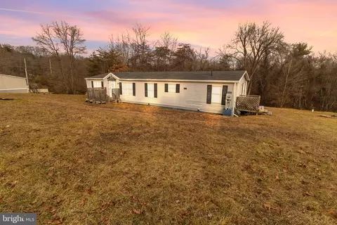 75 Vera Grn, Hedgesville, WV 25427