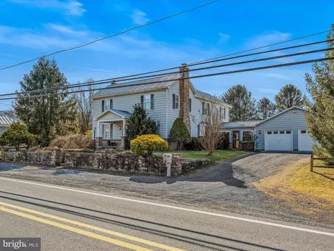 5261 Central Ave, Great Cacapon, WV 25422