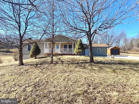 171 Clone Run Rd, Hedgesville, WV 25427