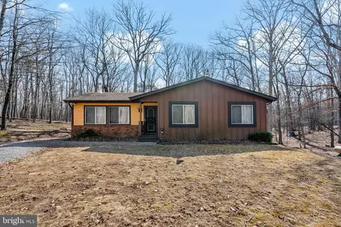 1345 Sideling Mountain Trl, Great Cacapon, WV 25422