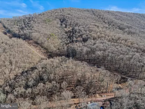 Ore Lane Lot #25, Berkeley Springs, WV 25411
