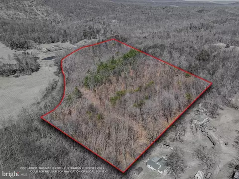 Morgan Manor Lane, Berkeley Springs, WV 25411
