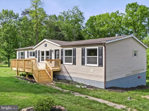 5816 Cherry Run Rd, Hedgesville, WV 25427