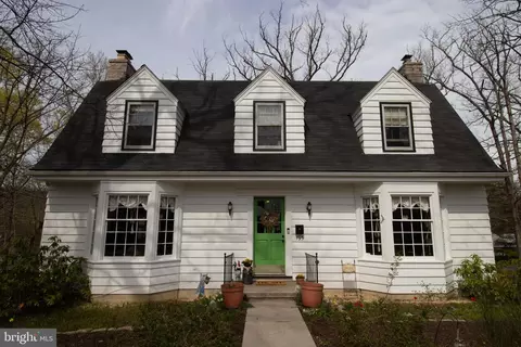 195 Johnsons Mill Rd, Berkeley Springs, WV 25411