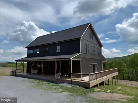 6010 Martinsburg Rd, Berkeley Springs, WV 25411