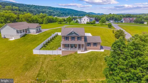 123 Hank Aaron Rd, Berkeley Springs, WV 25411