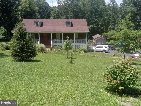 2536 Fulton Rd, Hedgesville, WV 25427