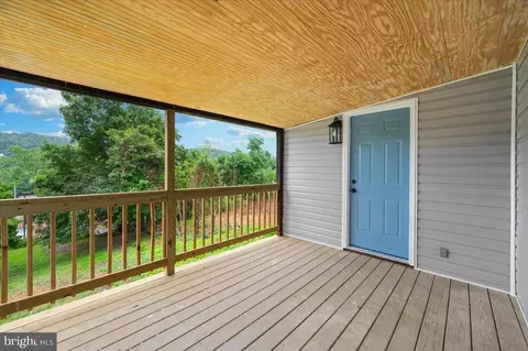 516 Wilkes St, Berkeley Springs, WV 25411 photo 15