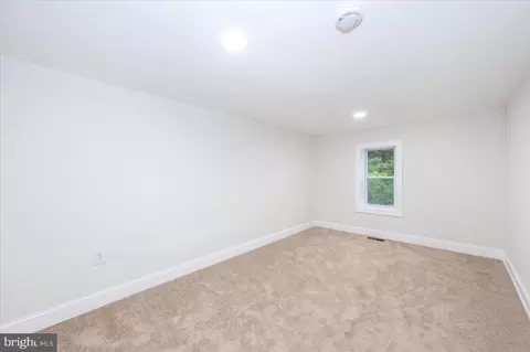 516 Wilkes St, Berkeley Springs, WV 25411 photo 38