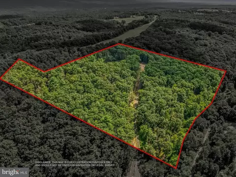 7 Miller Lane, Berkeley Springs, WV 25411