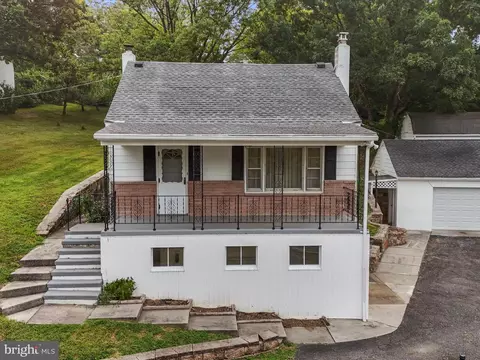 41 Franklin St, Berkeley Springs, WV 25411