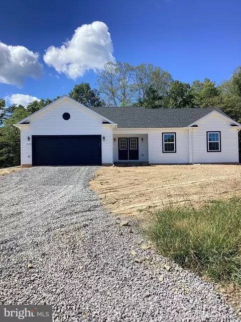113 W Santilli Trl, Great Cacapon, WV 25422