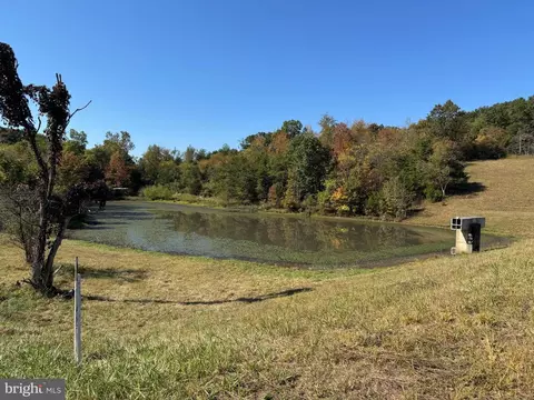 Fearnow Road, Berkeley Springs, WV 25411