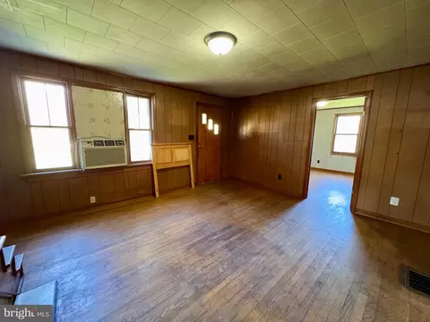 830 Harrison Ave, Berkeley Springs, WV 25411 photo 16