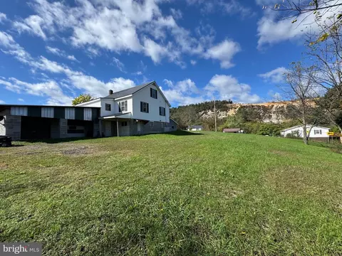 830 Harrison Ave, Berkeley Springs, WV 25411 photo 11