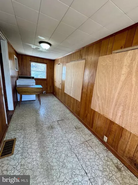 830 Harrison Ave, Berkeley Springs, WV 25411 photo 23