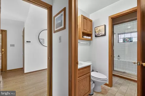 Entry Way - 537 Bobcat Dr, Berkeley Springs, WV 25411 photo 5 of 5