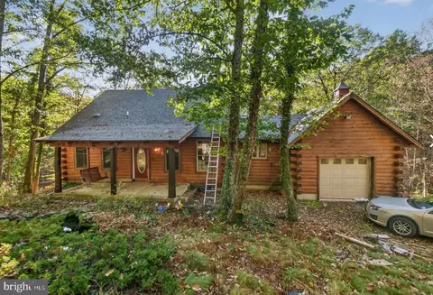 375 Moss Hill Ct, Great Cacapon, WV 25422