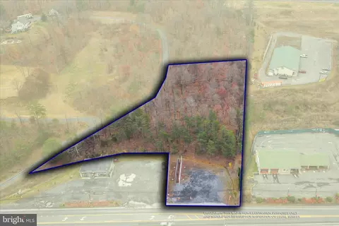 Valley Rd, Berkeley Springs, WV 25411