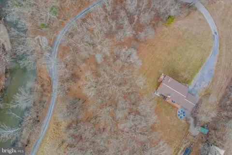 View/Area - 1636 Eckerd Ln, Berkeley Springs, WV 25411 photo 5 of 8