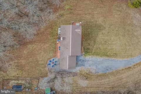 View/Area - 1636 Eckerd Ln, Berkeley Springs, WV 25411 photo 6 of 8