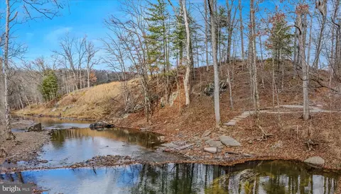 View/Area - 1636 Eckerd Ln, Berkeley Springs, WV 25411 photo 4 of 8
