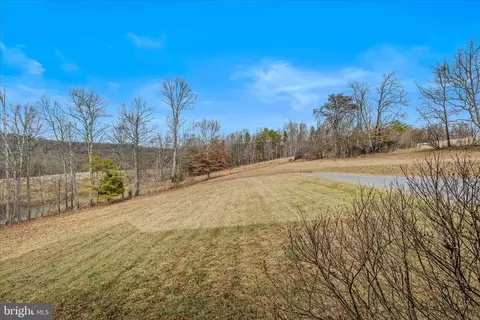 Exterior - 1636 Eckerd Ln, Berkeley Springs, WV 25411 photo 9 of 16